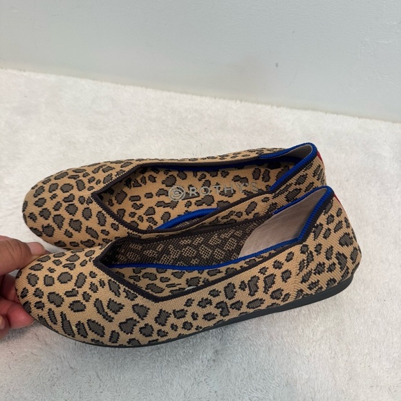 Rothy’s The Flat Round Toe Shoes in Retired Cheetah Print size 7/5 - Picture 3 of 9